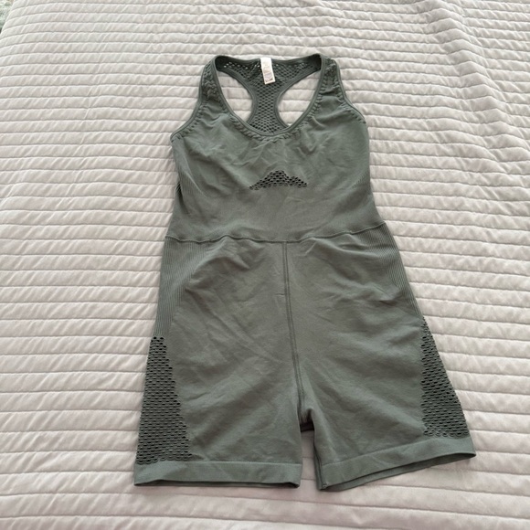 Romper - Picture 1 of 5